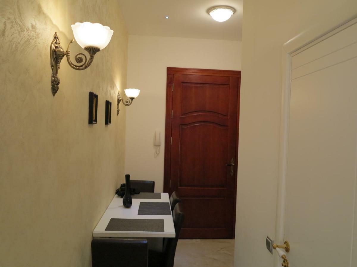 Apartment Small Luxury Kapitol Wien